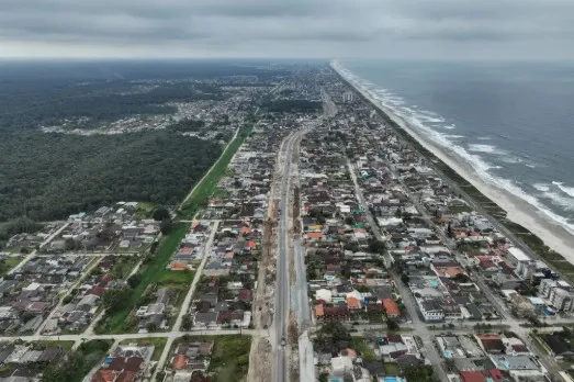 Duplicação da PR-412 avança em Matinhos com construção de novo viaduto